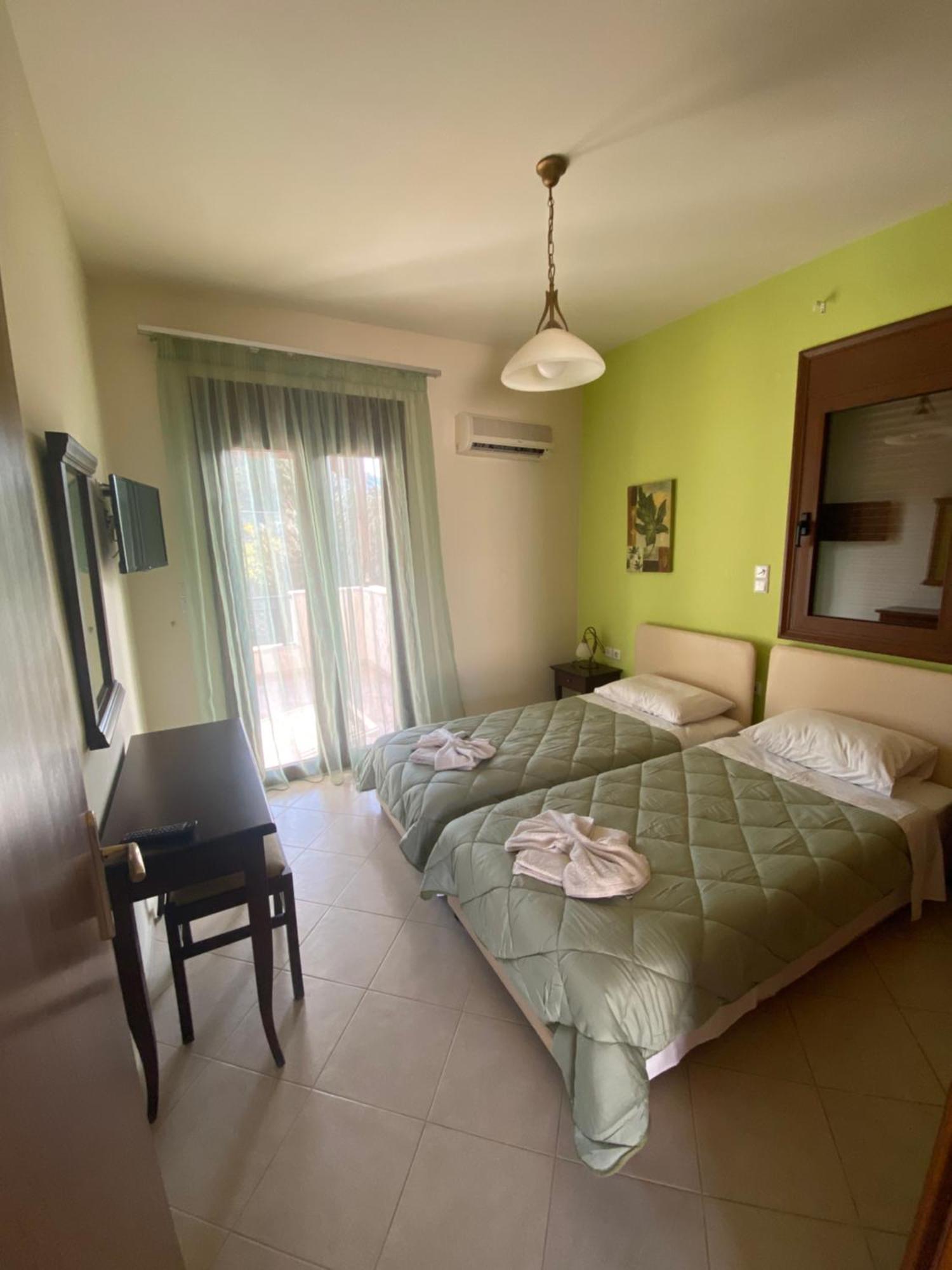 Eligia Villas Mixorrouma Ngoại thất bức ảnh